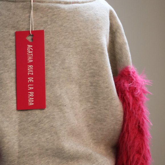 Agatha Ruiz De La Prada sweat top NWT - Picture 3 of 4